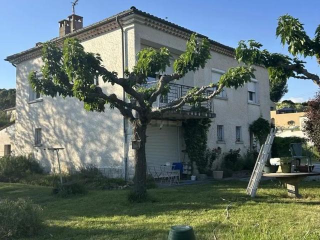 Maison, Saint Maime