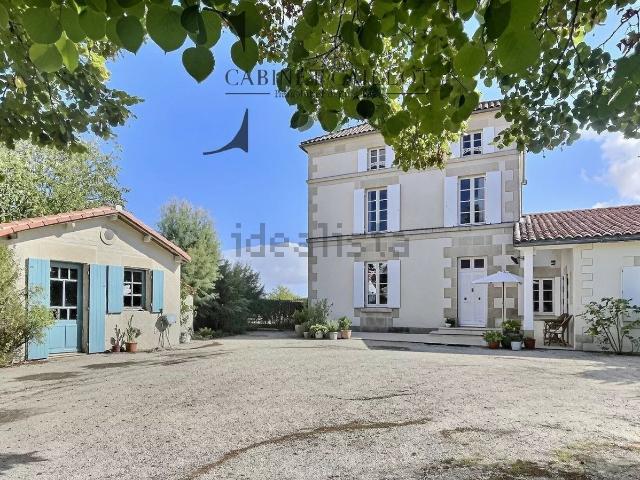 Maison, Saint Mandé sur Brédoire