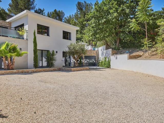 Maison, Saint Marc Jaumegarde