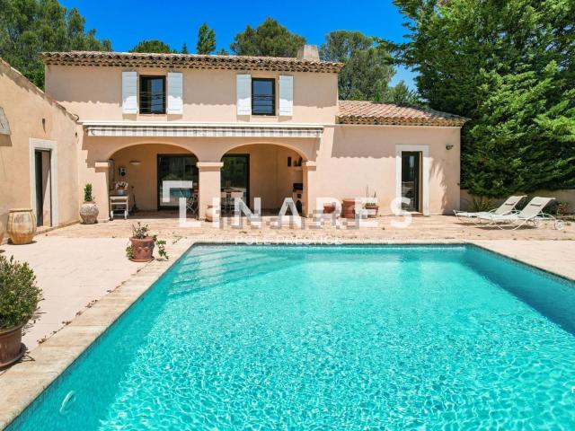 Maison, Saint Marc Jaumegarde