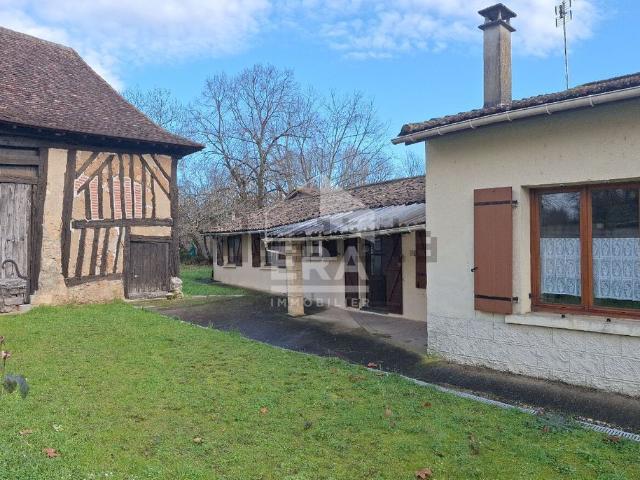 Maison, Saint Martial d&apos Artenset