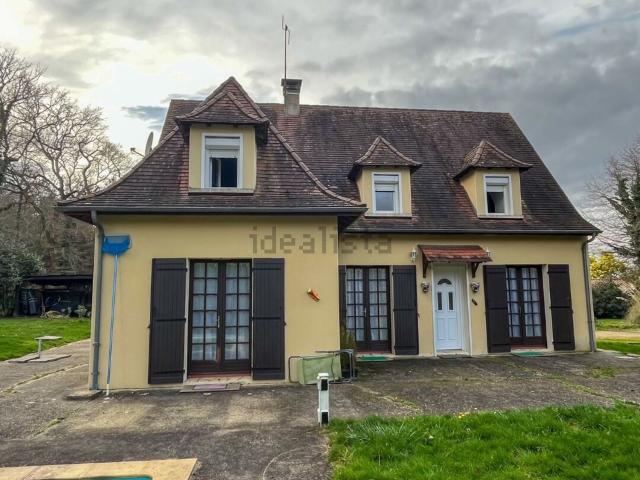 Maison, Saint Martial d&apos Artenset