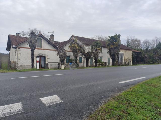 Maison, Saint Martial d&apos Artenset