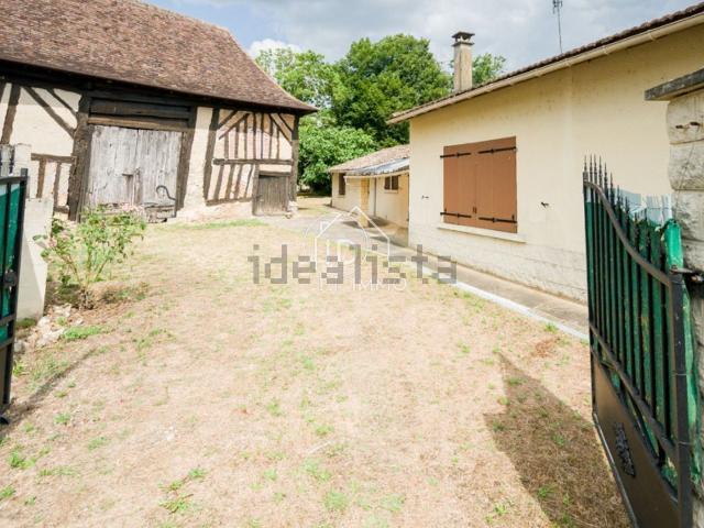 Maison, Saint Martial d&apos Artenset