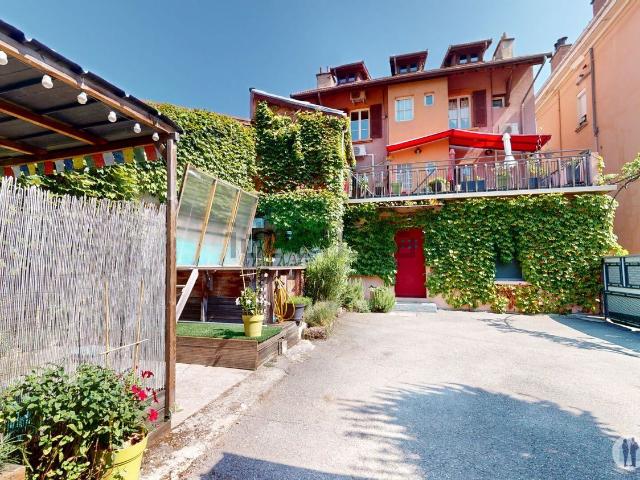 Maison, Saint Martin d&apos Hères