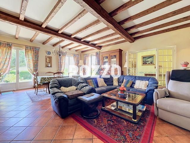 Maison Saint Martin de Bréhal 6 pièces 129 m2 environ