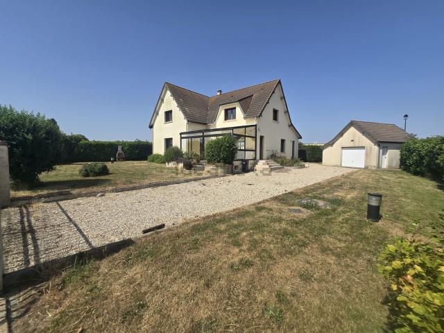 Maison, Sacquenville