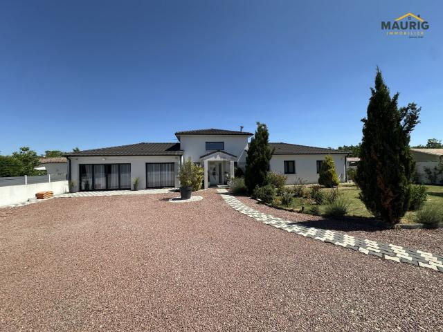 Maison, Saint Martin Petit