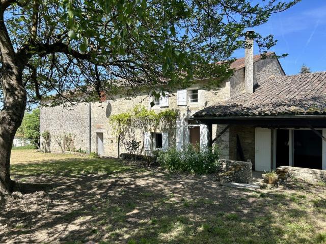 Maison, Saint Méard de Gurçon