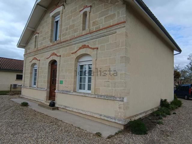 Maison, Saint Médard de Guizières