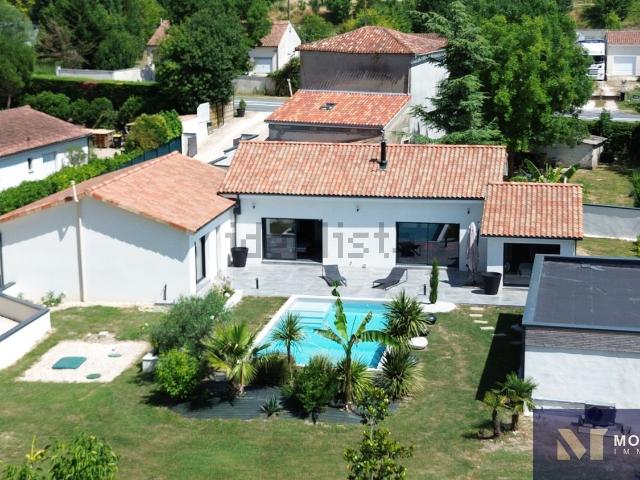 Maison, Saint Médard