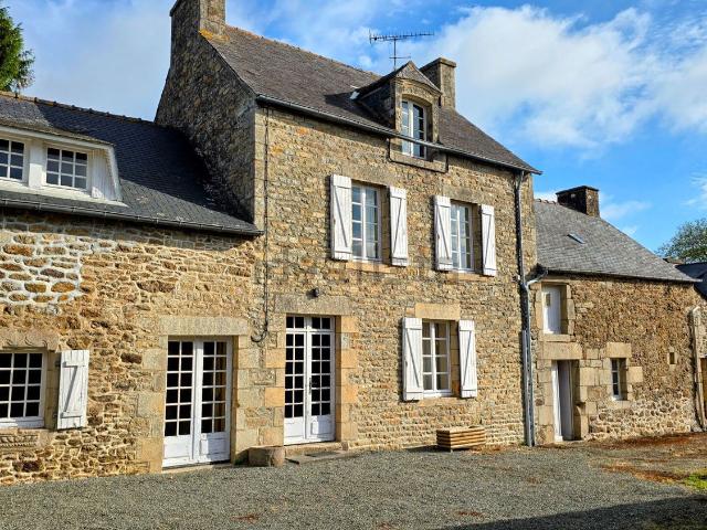 Maison, Saint Méloir des Bois