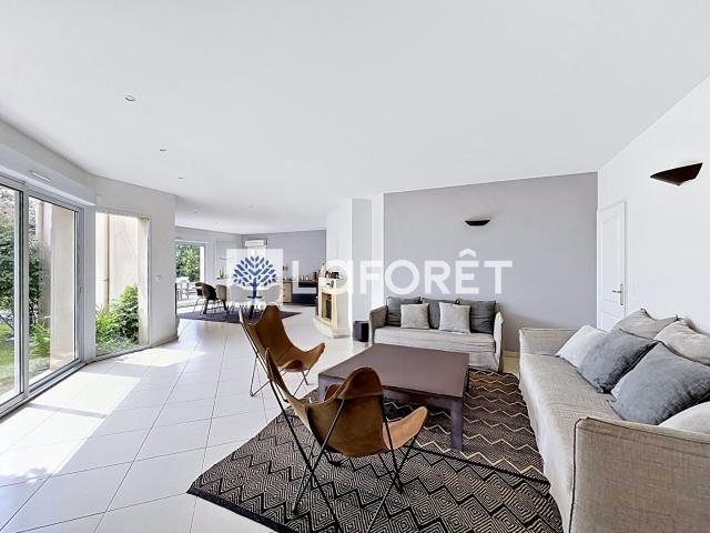 Maison Saint Nom La Bretèche 8 pièces 245 m2 245m² Saint Nom la Bretèche