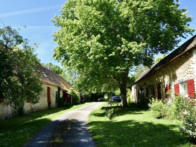 Maison, Saint Nexans