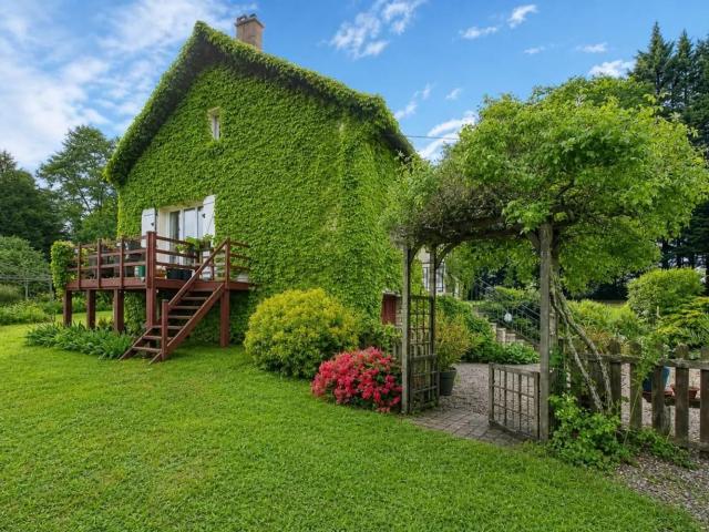 Maison, Saint Saturnin