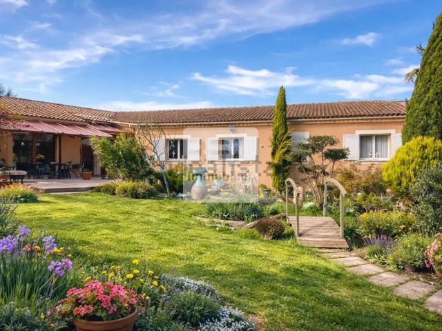 Maison, Saint Saturnin lès Avignon