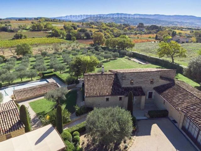 Maison, Saint Saturnin lès Apt