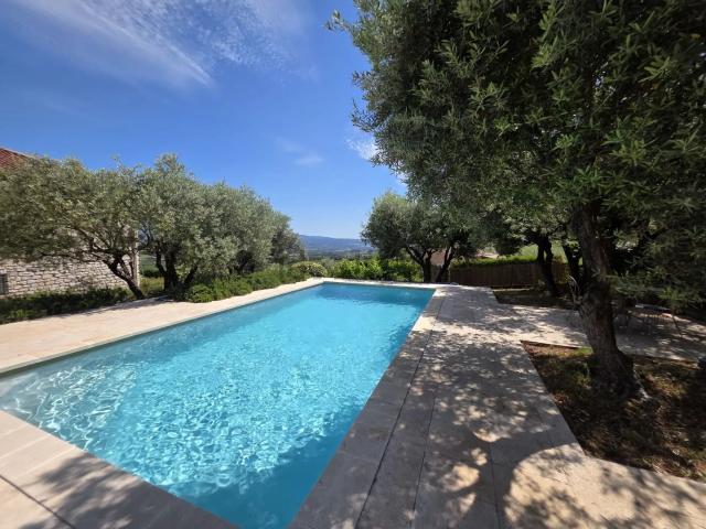 Maison, Saint Saturnin lès Apt