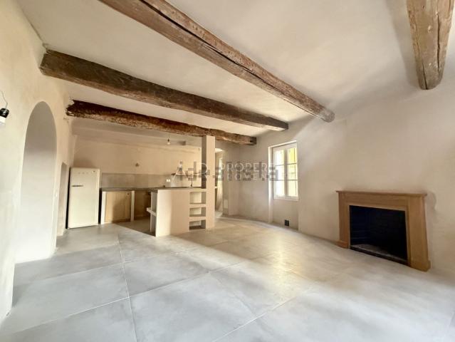 Maison, Saint Saturnin lès Apt