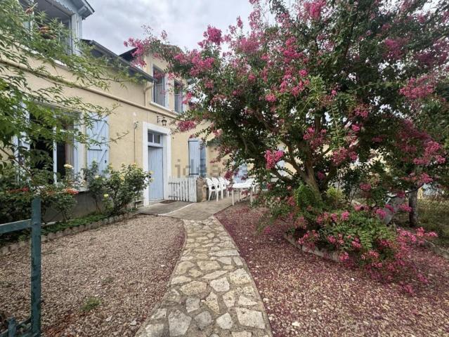 Maison, Saint Savin