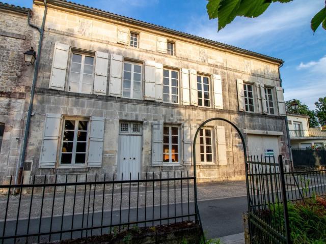 Maison, Saint Savinien