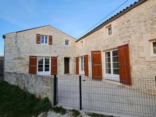 Maison, Saint Savinien