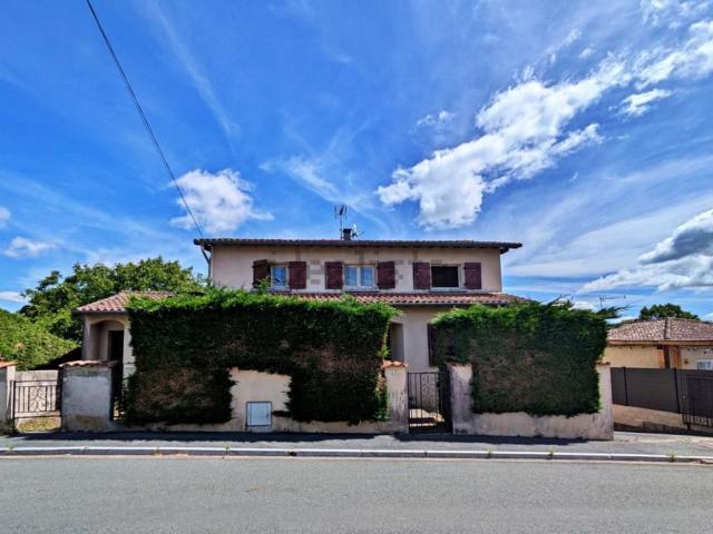 Maison, Saint Salvy de la Balme