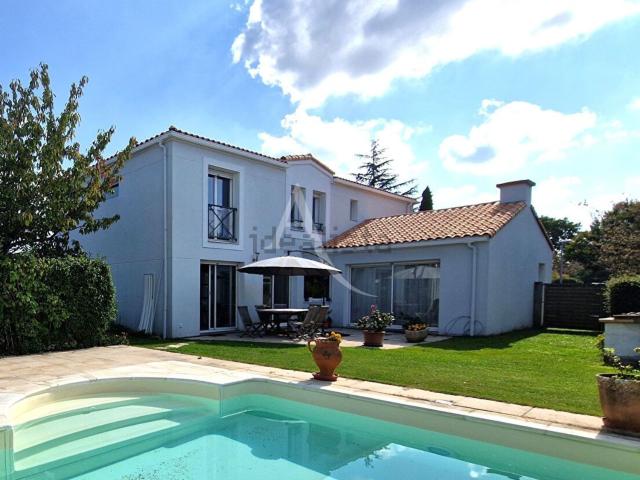 Maison, Saint Sébastien sur Loire