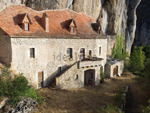 Maison, Saint Sulpice