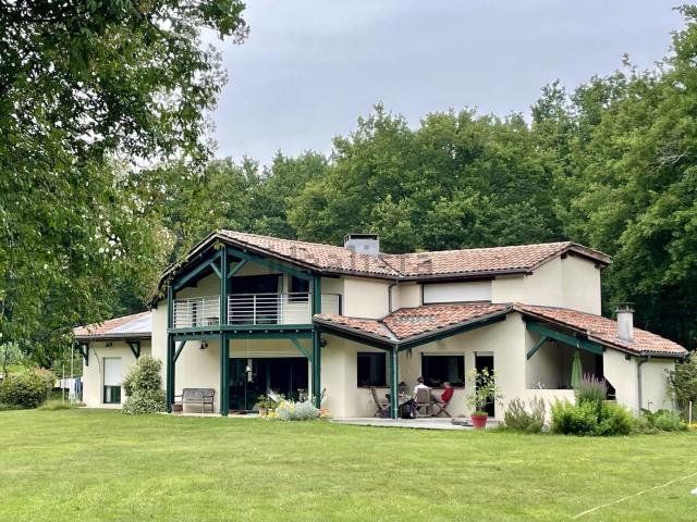 Maison, Saint Symphorien