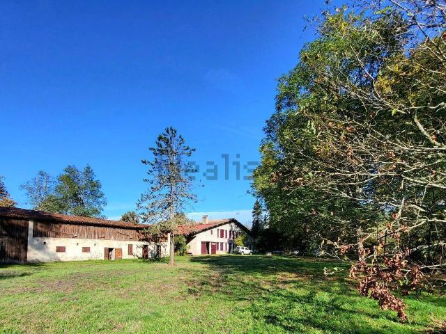 Maison, Saint Symphorien