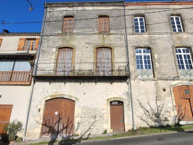Maison, Saint Pastour