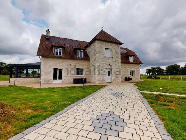 Maison, Saint Philbert sur Risle