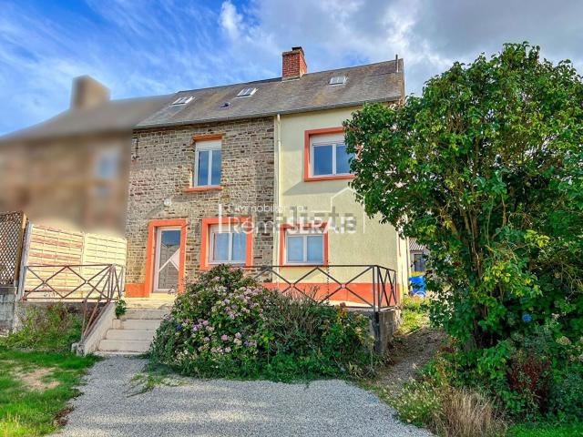Maison, Saint Pierre du Regard