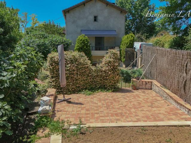 Maison, Saint Pierre de Buzet