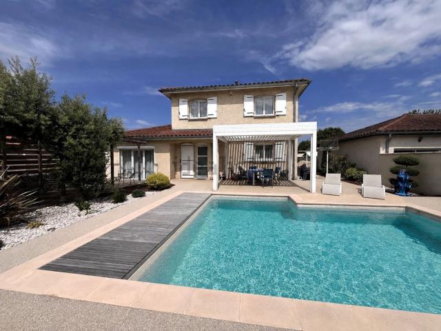 Maison, Saint Pierre de Chandieu