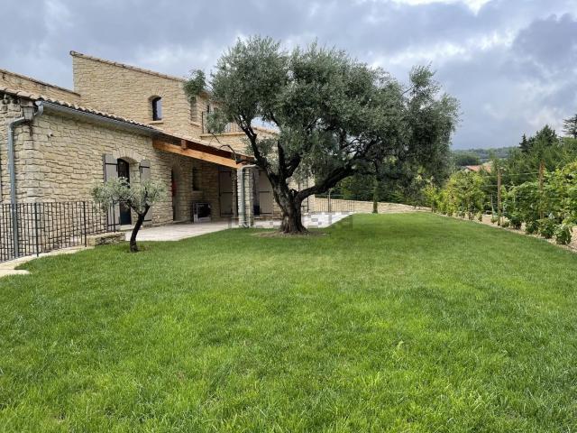 Maison, Saint Pierre de Vassols