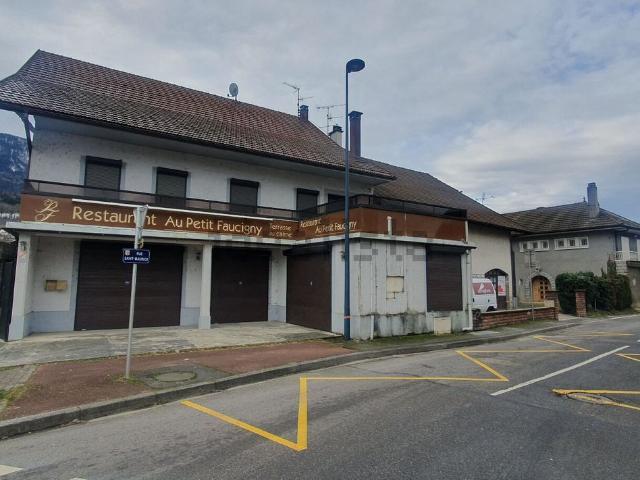 Maison, Saint Pierre en Faucigny