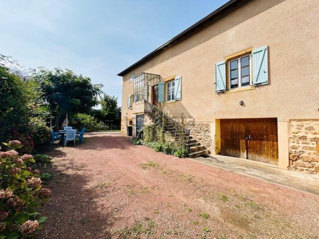 Maison, Saint Pierre la Palud