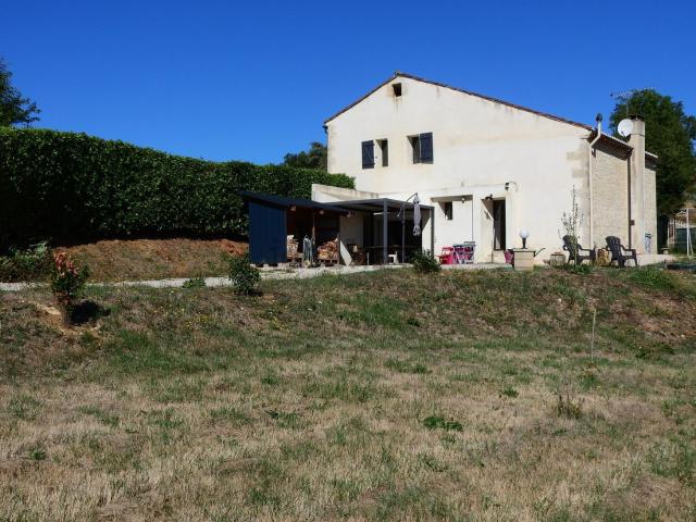 Maison, Saint Pierre Lafeuille