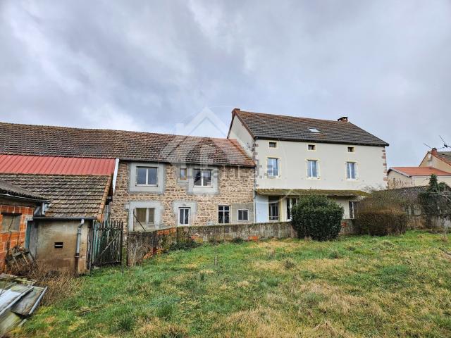 Maison, Saint Pierre Laval