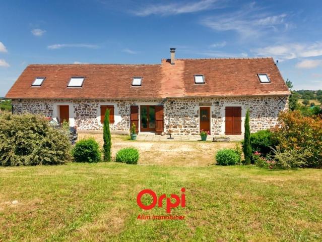 Maison, Saint Priest en Murat