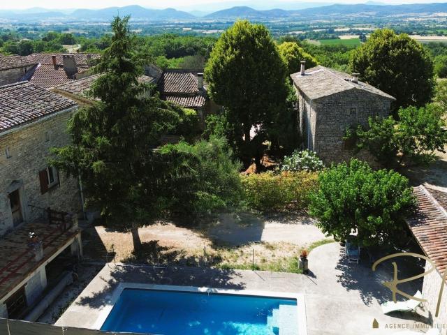 Maison, Saint Privat de Champclos
