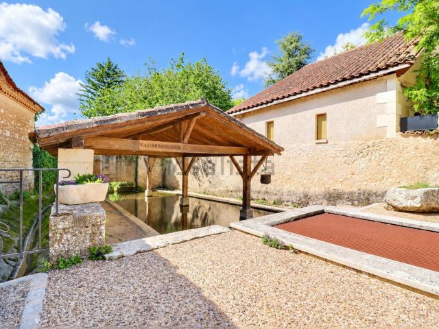 Maison, Saint Privat en Périgord