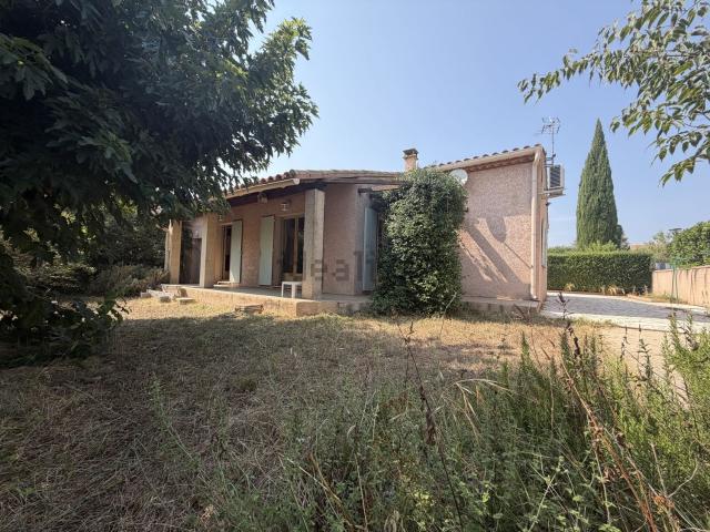 Maison, Saint Quentin la Poterie