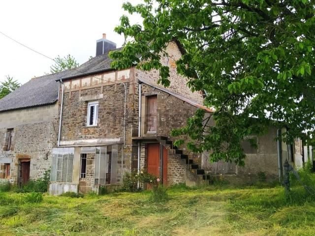 Maison, Saint Quentin les Chardonnets