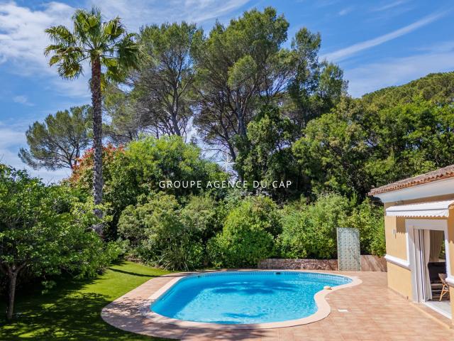 SOUS COMPROMIS Maison Saint Raphael 5 pièce s 180 m2 185m² Saint Raphaël