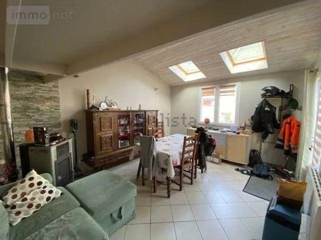 Maison, Saint Thual