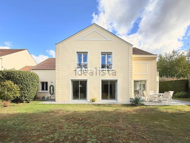 Maison, Saint Thibault des Vignes