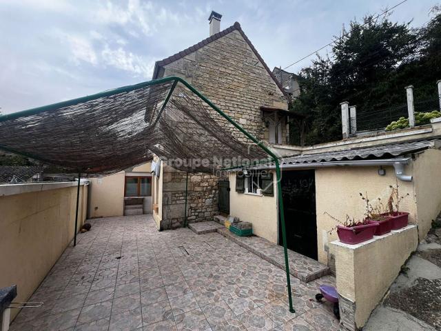 Maison, Saint Vaast lès Mello